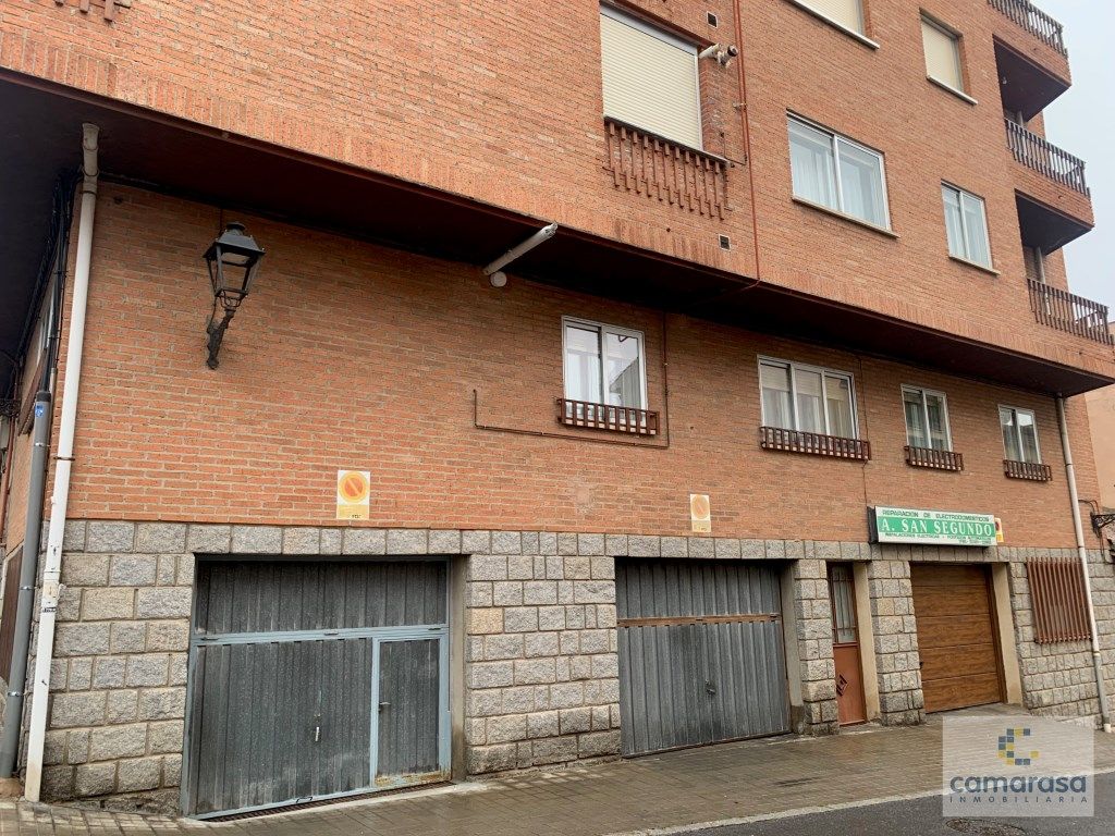 Aparcament de Local en venda en Ávila Capital