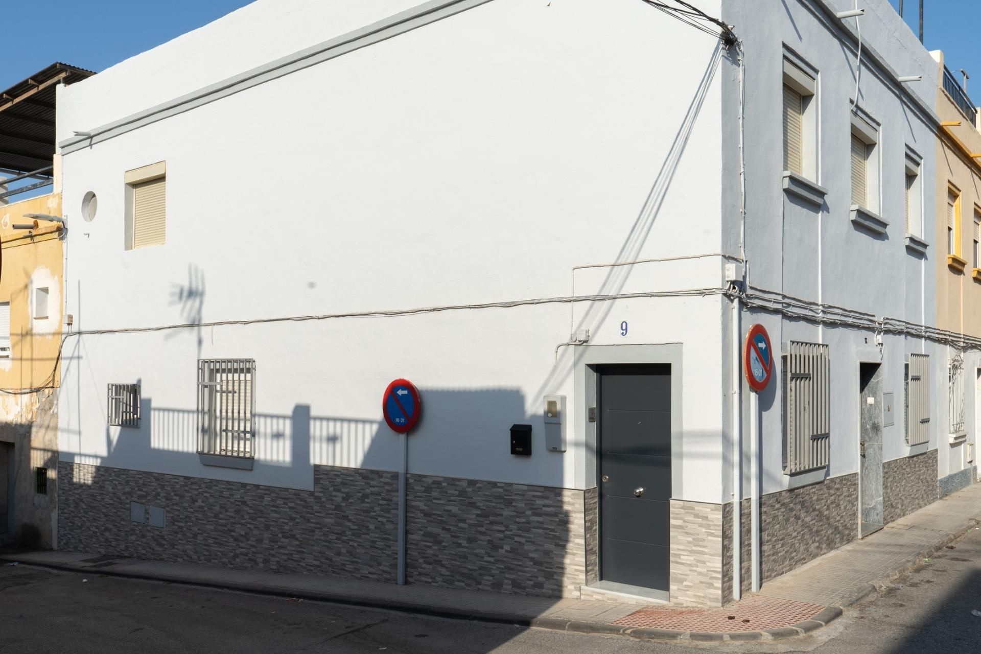 Vista exterior de Pis en venda en Motril