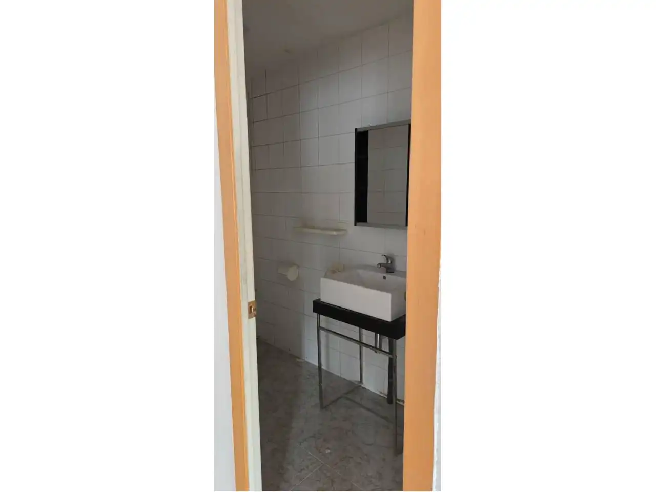 Badezimmer von Fabrikhallen zur Miete in La Roca del Vallès