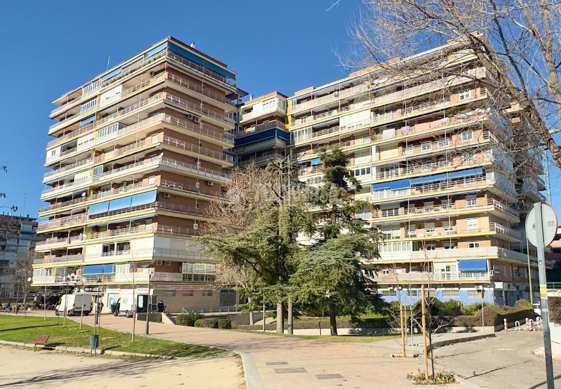 Exterior view of Flat for sale in Móstoles  with Air Conditioner and Terrace
