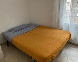 Bedroom of Apartment to share in  Barcelona Capital  with Heating, Furnished and Oven