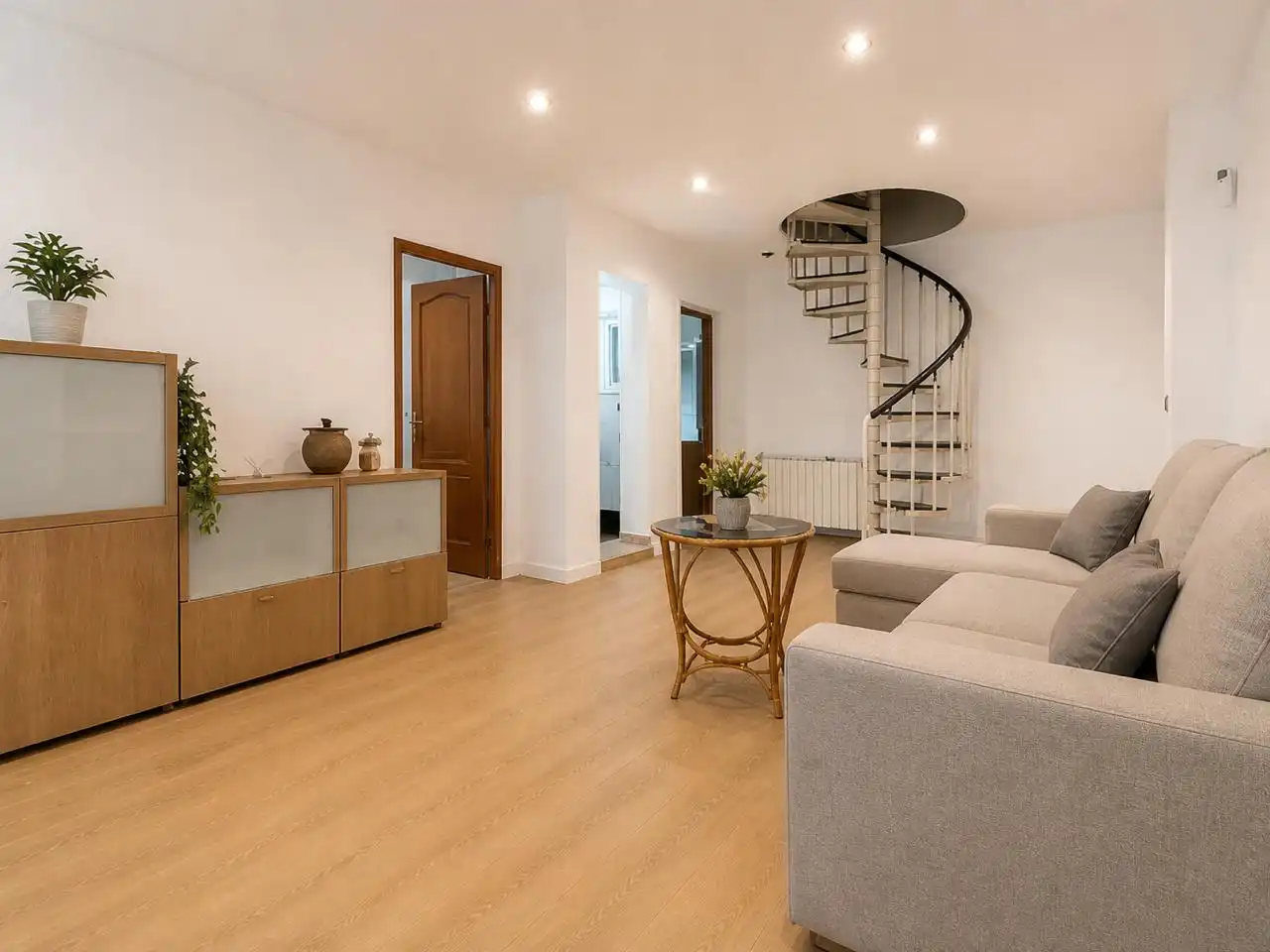 Wohnzimmer von Einfamilien-Reihenhaus zum Verkauf in Badalona mit Klimaanlage, Heizung und Terrasse
