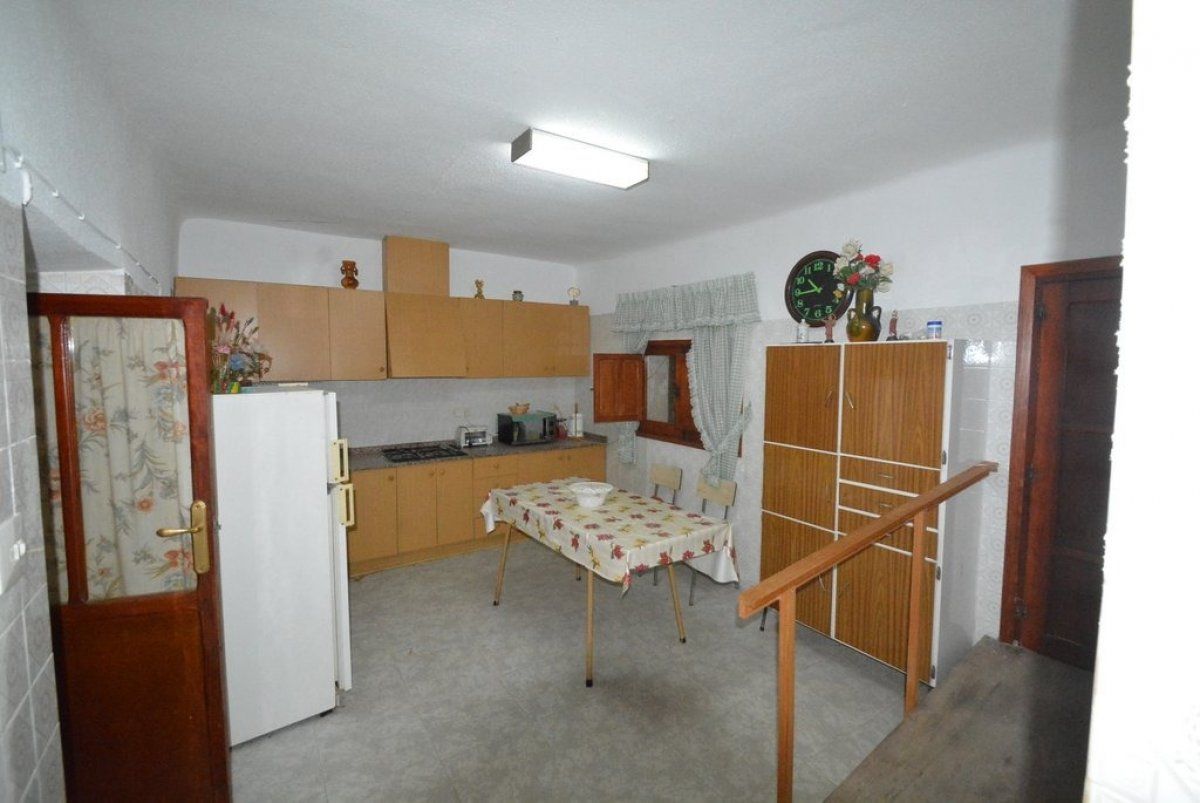 Kitchen of House or chalet for sale in Orihuela  with Air Conditioner
