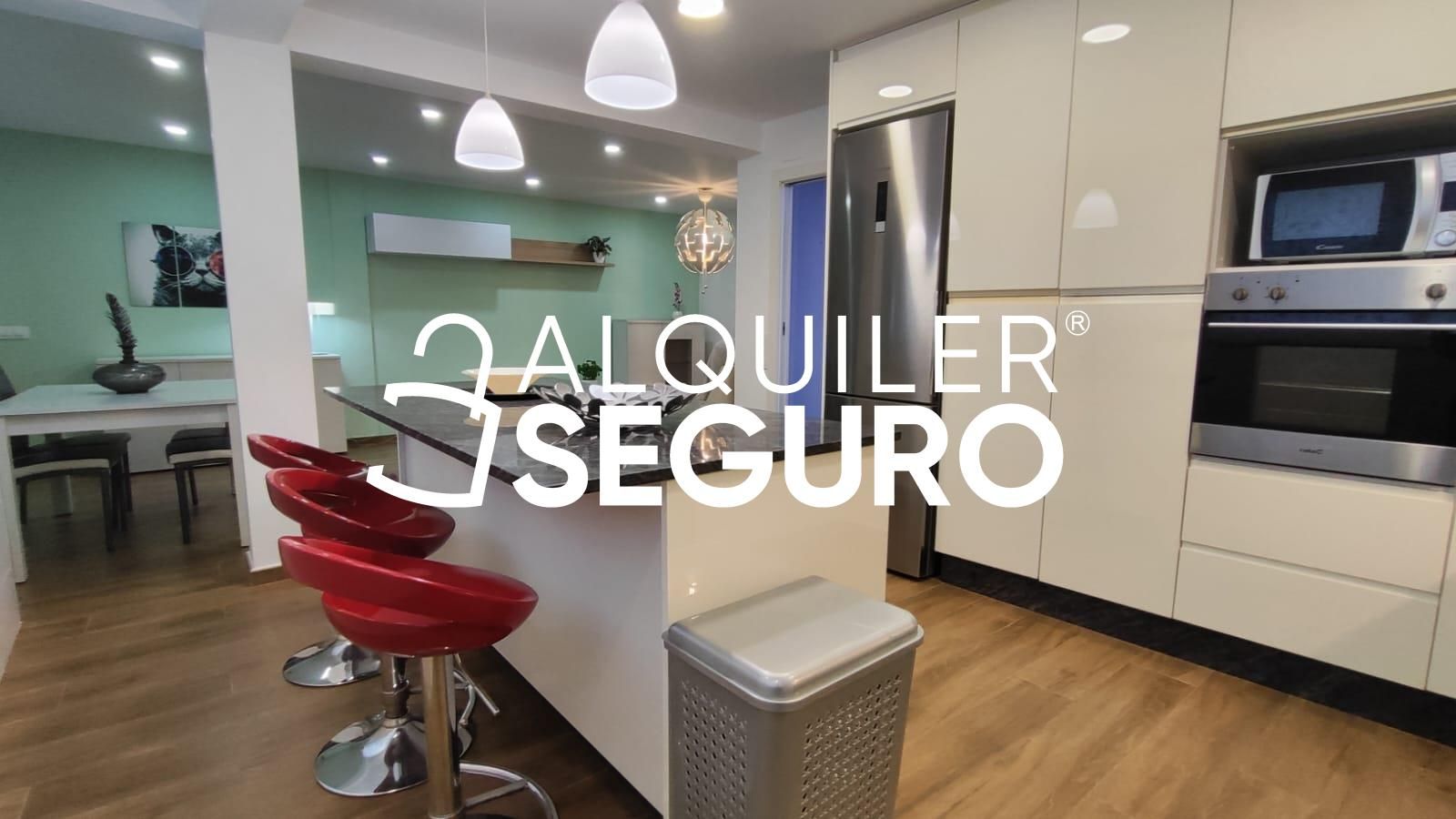 Kitchen of Flat to rent in  Valencia Capital  with Air Conditioner, Heating and Furnished