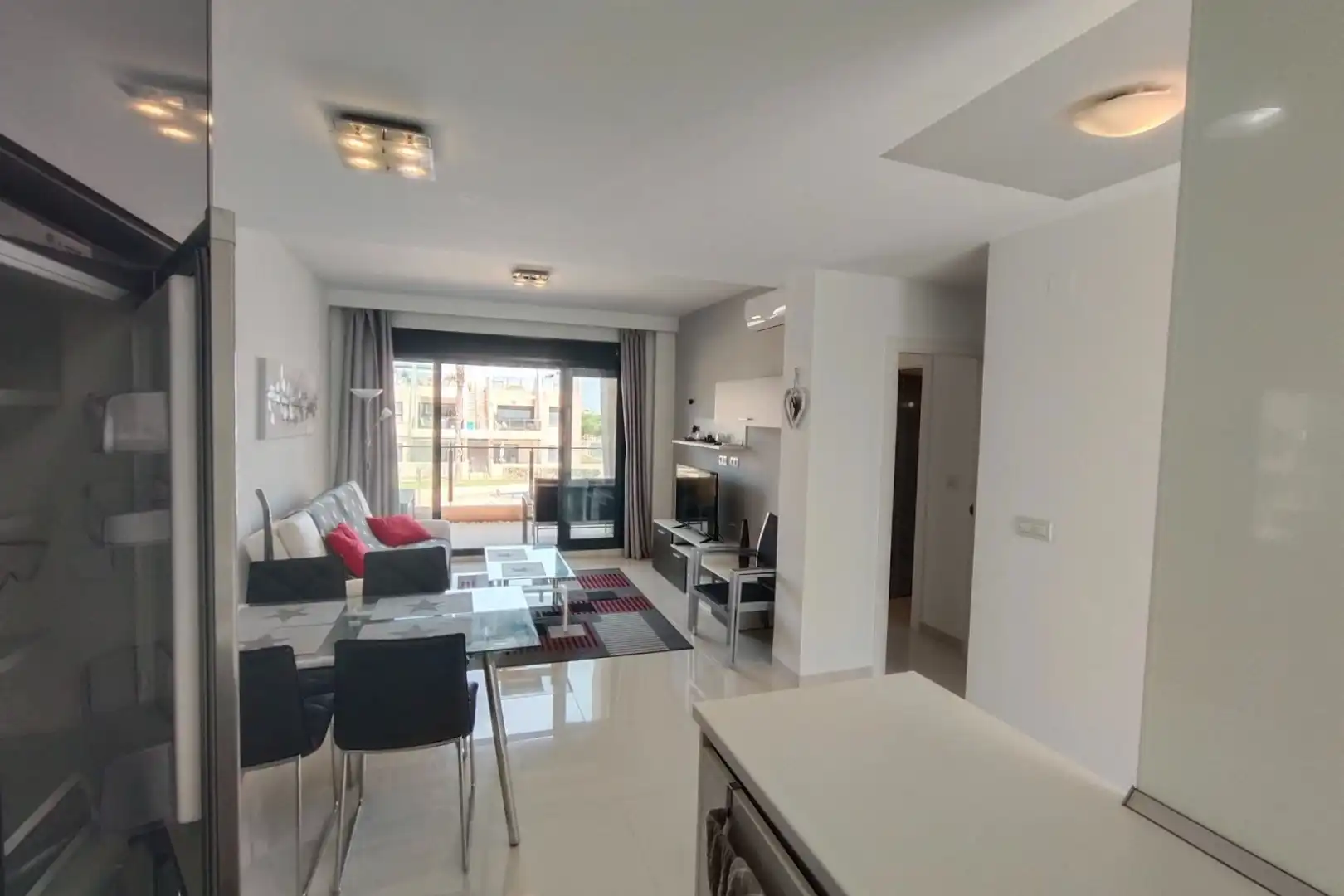 Apartamento con piscina en venta en Pueblo Latino, imagen 3