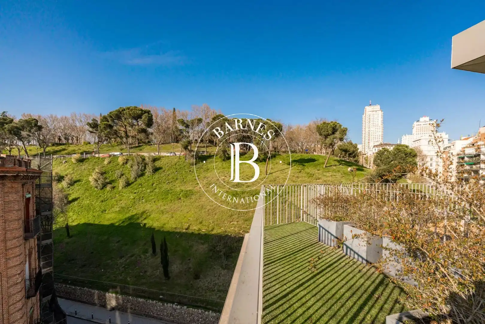 Jardí de Àtic de lloguer en Madrid amb Aire condicionat, Calefacció i Terrassa