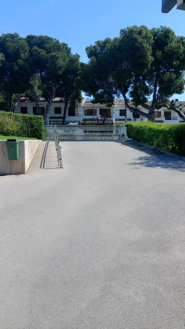 Parking de Garaje en venta en Benicasim / Benicàssim con Alarma