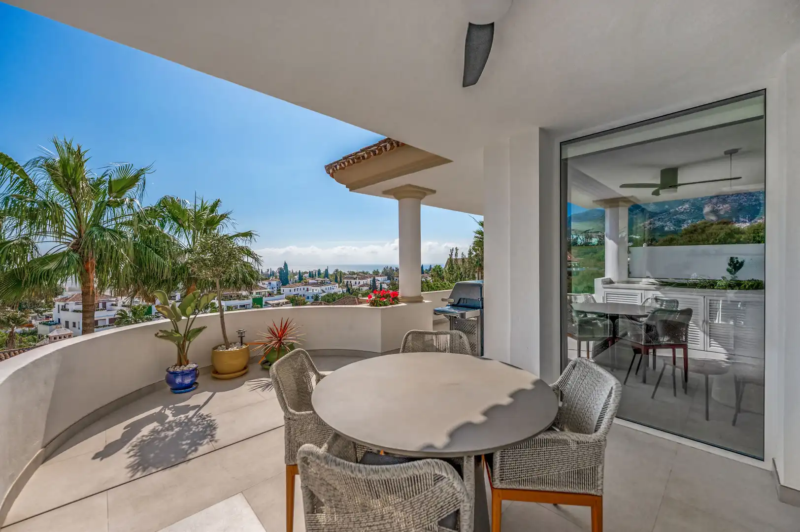 Terrassa de Àtic en venda en Marbella amb Aire condicionat, Terrassa i Piscina