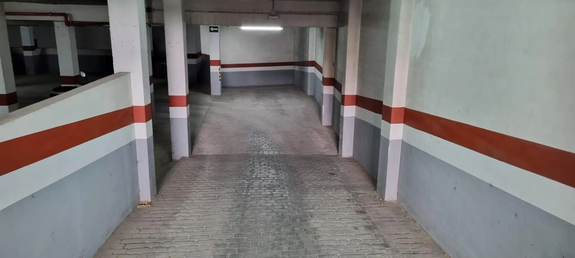 Aparcament de Garatge de lloguer en Almansa