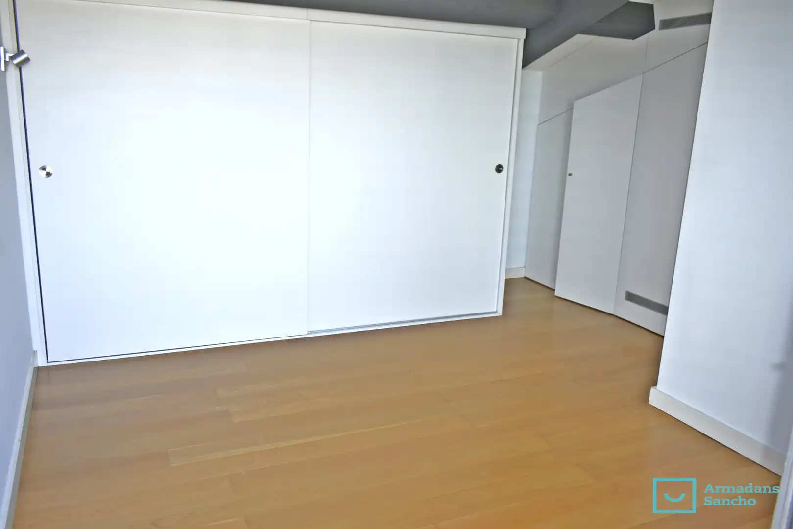 Bedroom of Duplexes for rent in Tiana  with Air Conditioner, Parquet flooring and Terrace