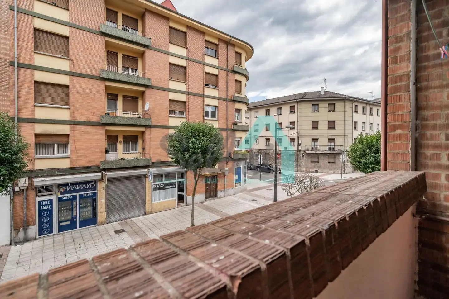 Vista exterior de Piso de alquiler en Oviedo  con Calefacción, Parquet y Terraza