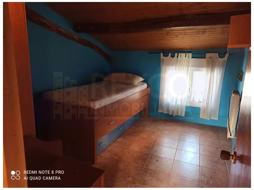 Dormitori de Casa o xalet en venda en Camprovín amb Balcó