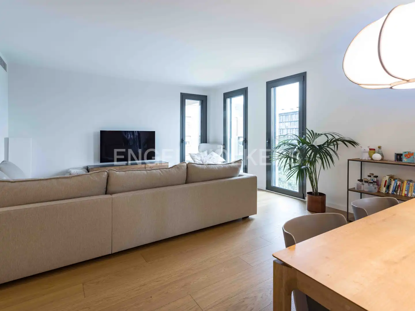 Living room of Attic for rent in Barcelona  with Air Conditioner, Heating and Parquet flooring