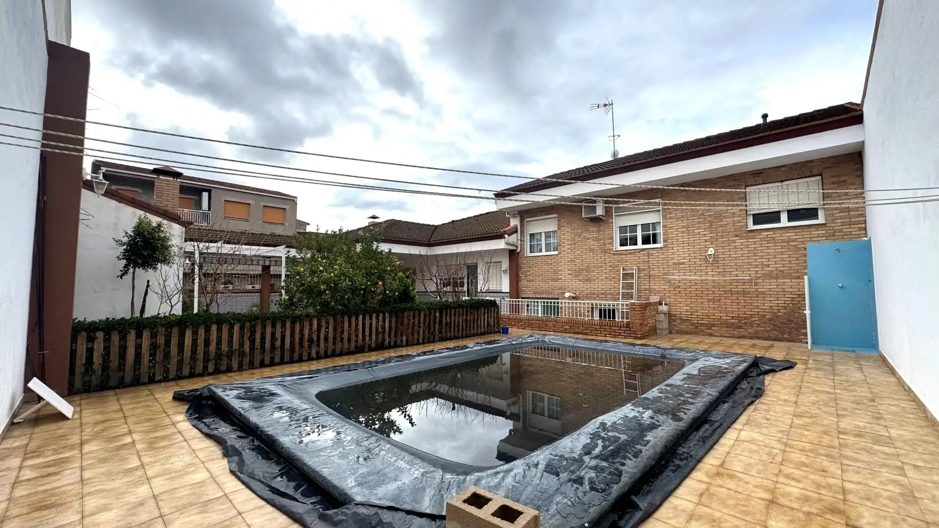 Piscina de Casa adosada en venta en Sax con Aire acondicionado, Calefacción y Terraza