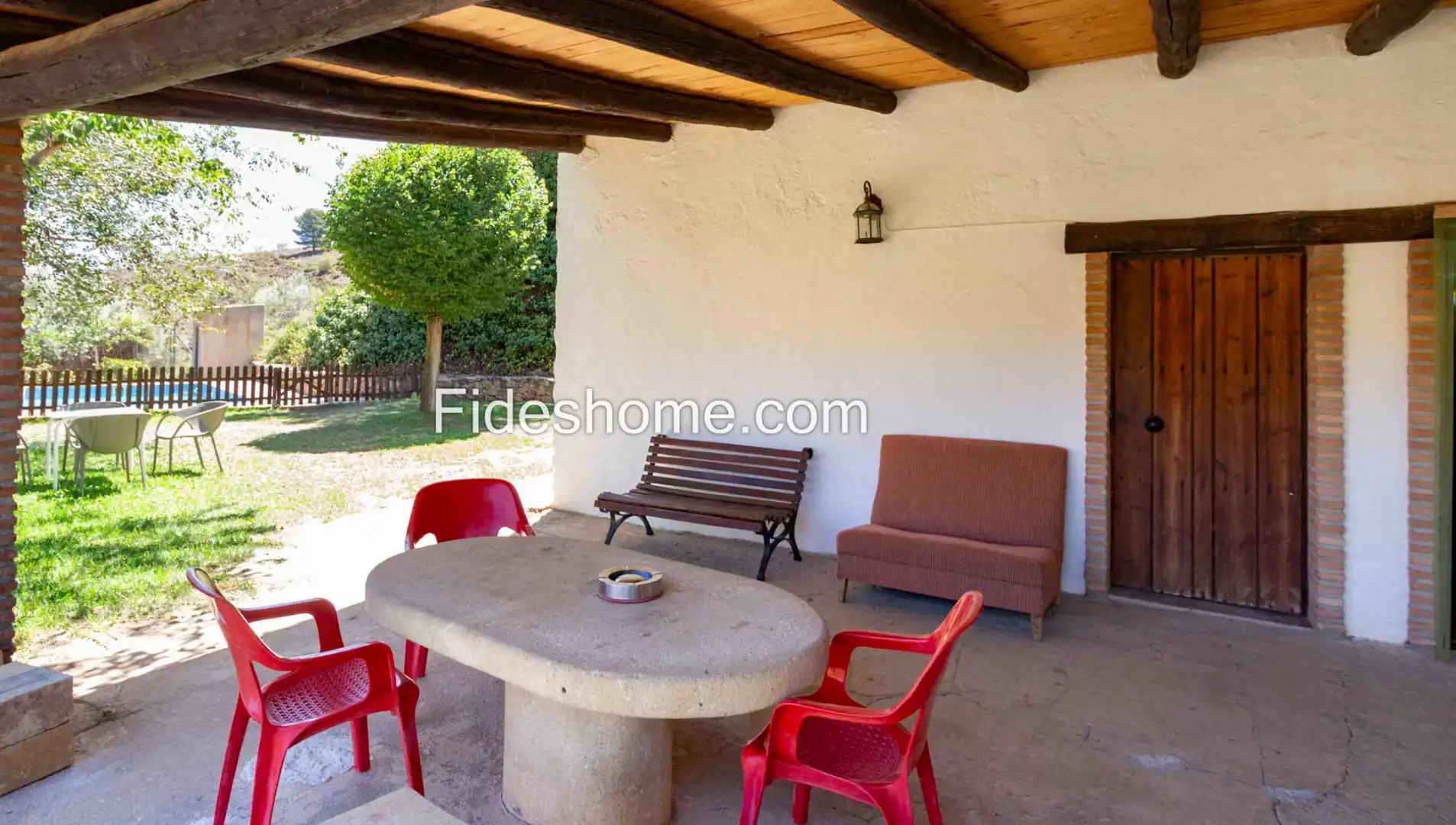 Jardí de Finca rústica en venda en Villamena amb Jardí privat, Piscina i Moblat