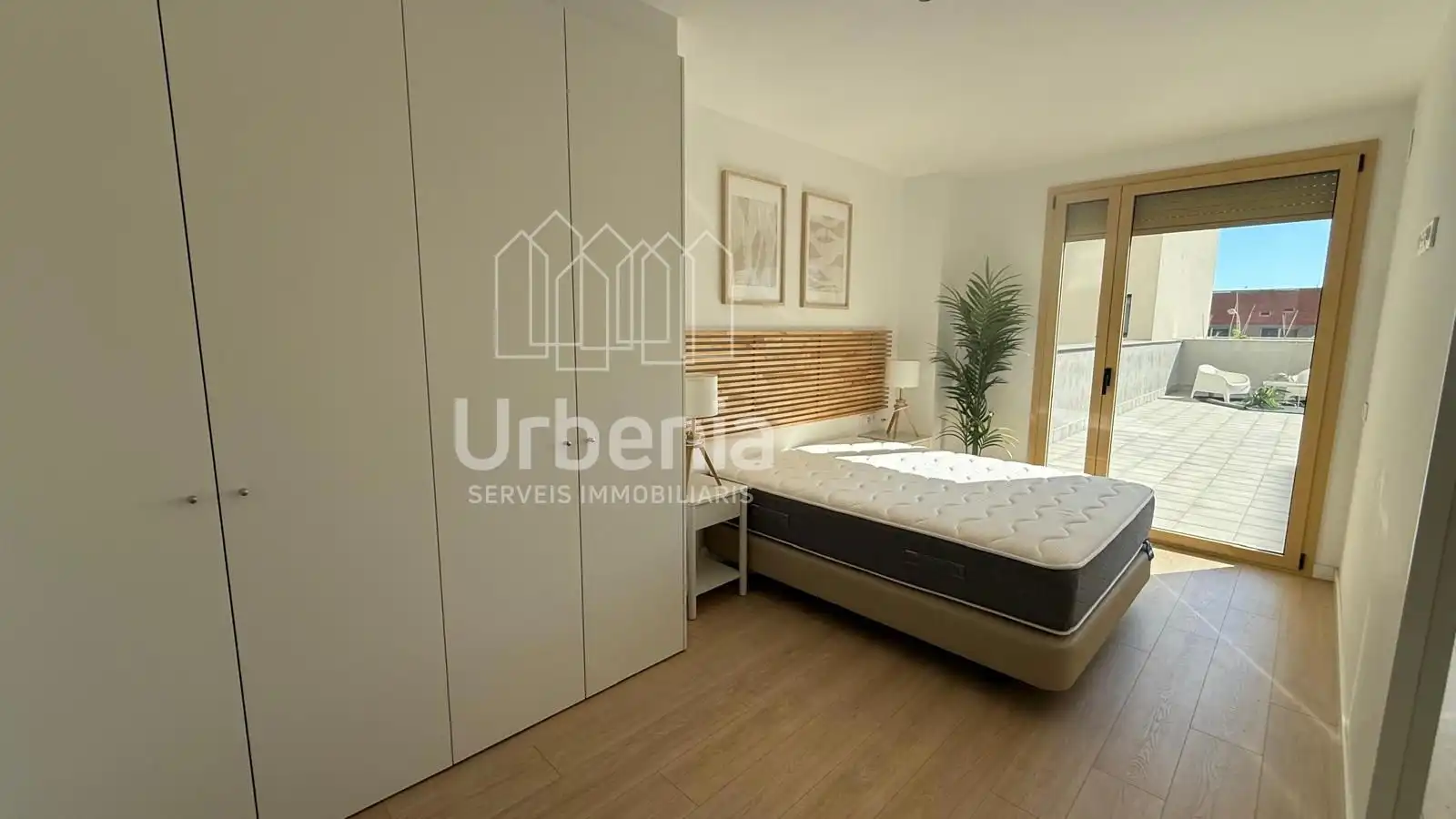 Schlafzimmer von Wohnung zur Miete in Badalona mit Heizung und Terrasse