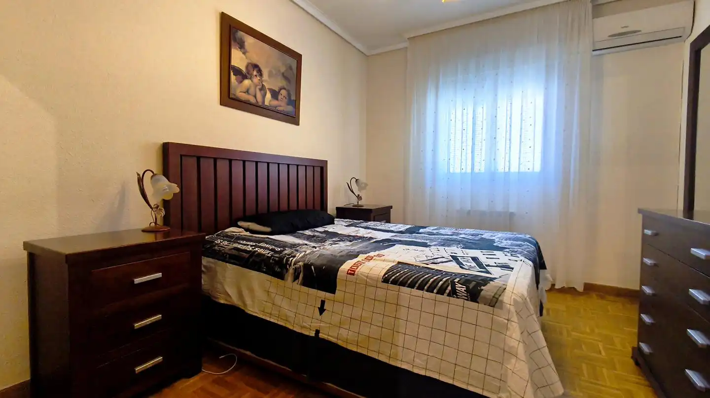 Dormitori de Planta baixa de lloguer en Madrid amb Aire condicionat, Calefacció i Parquet