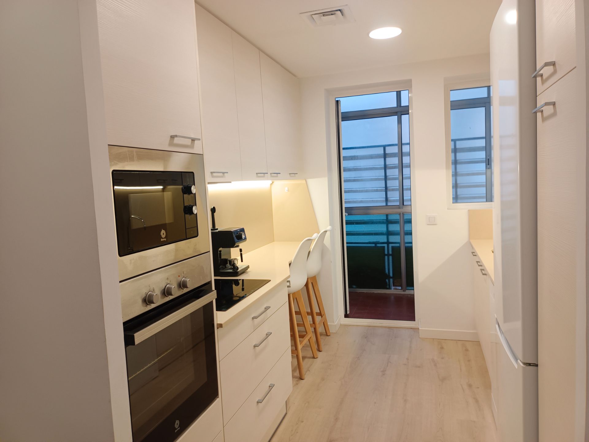 Kitchen of Flat to rent in  Lleida Capital  with Air Conditioner, Heating and Furnished