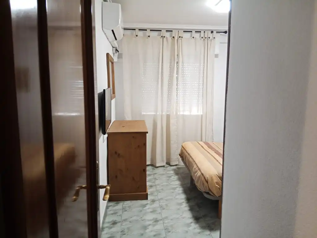 Habitación de Piso en venta en Valencia con Aire acondicionado, Amueblado y Horno