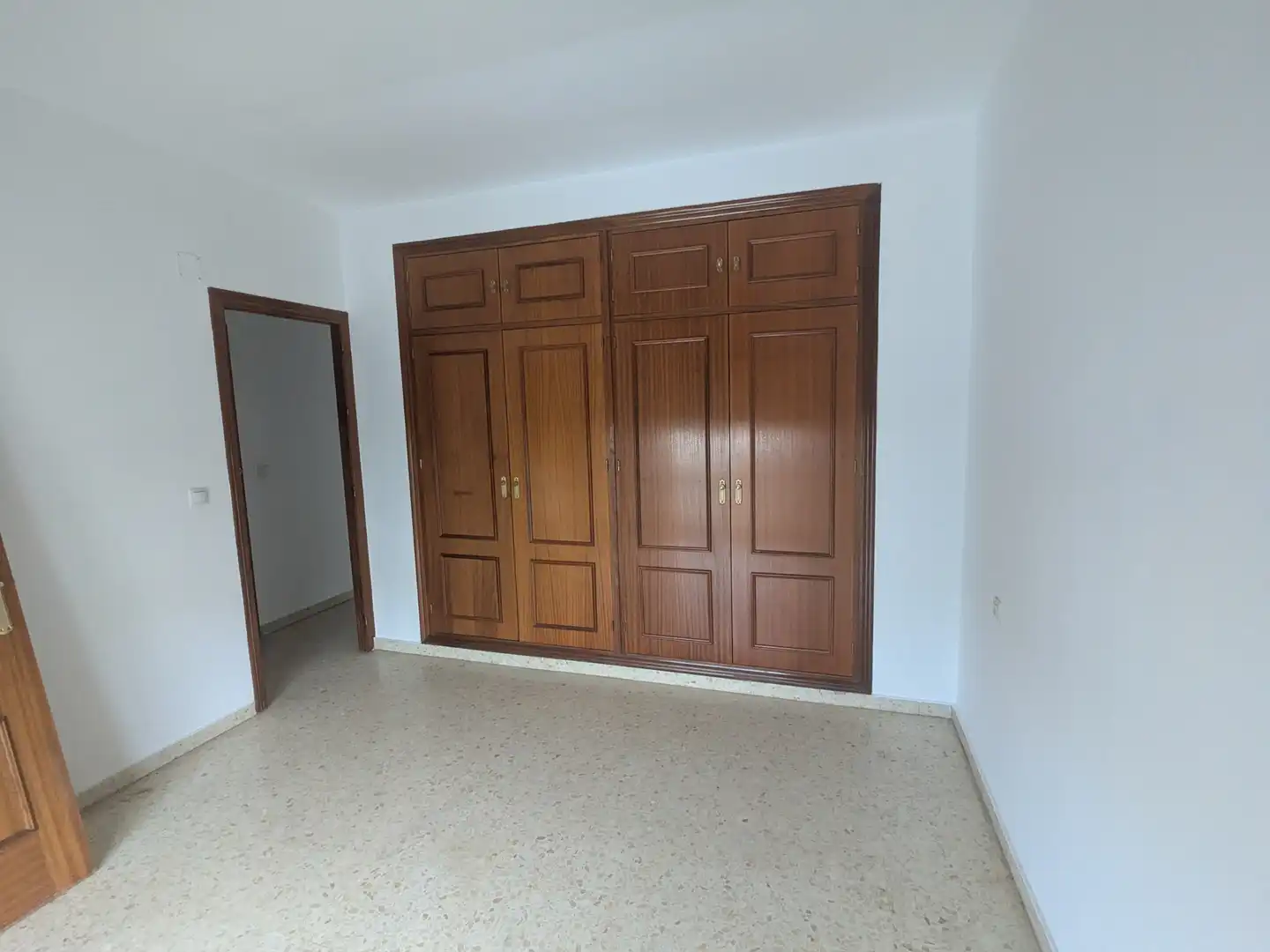 Habitación de Casa adosada en venta en Sevilla con Balcón