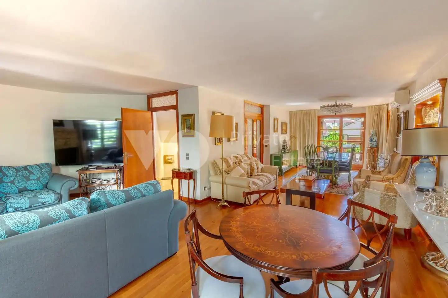 Sala de estar de Casa adosada en venta en Madrid con Aire acondicionado, Calefacción y Jardín privado