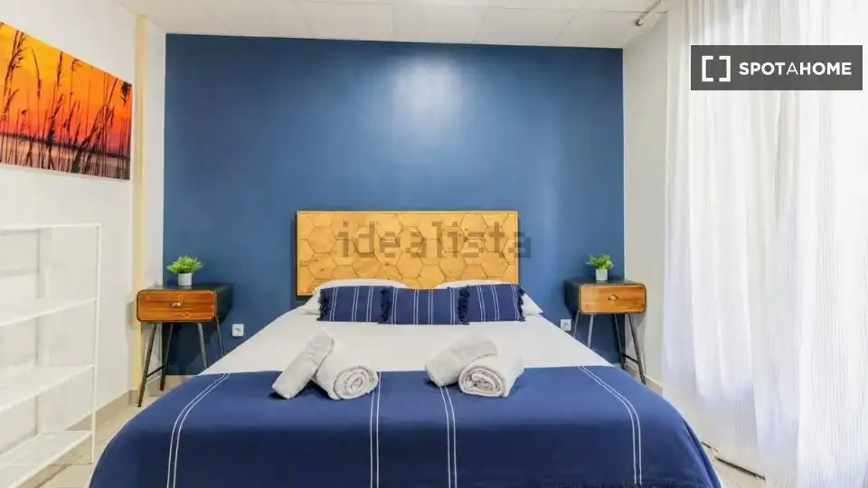 Habitación de Piso para compartir en Zaragoza con Aire acondicionado, Terraza y Amueblado