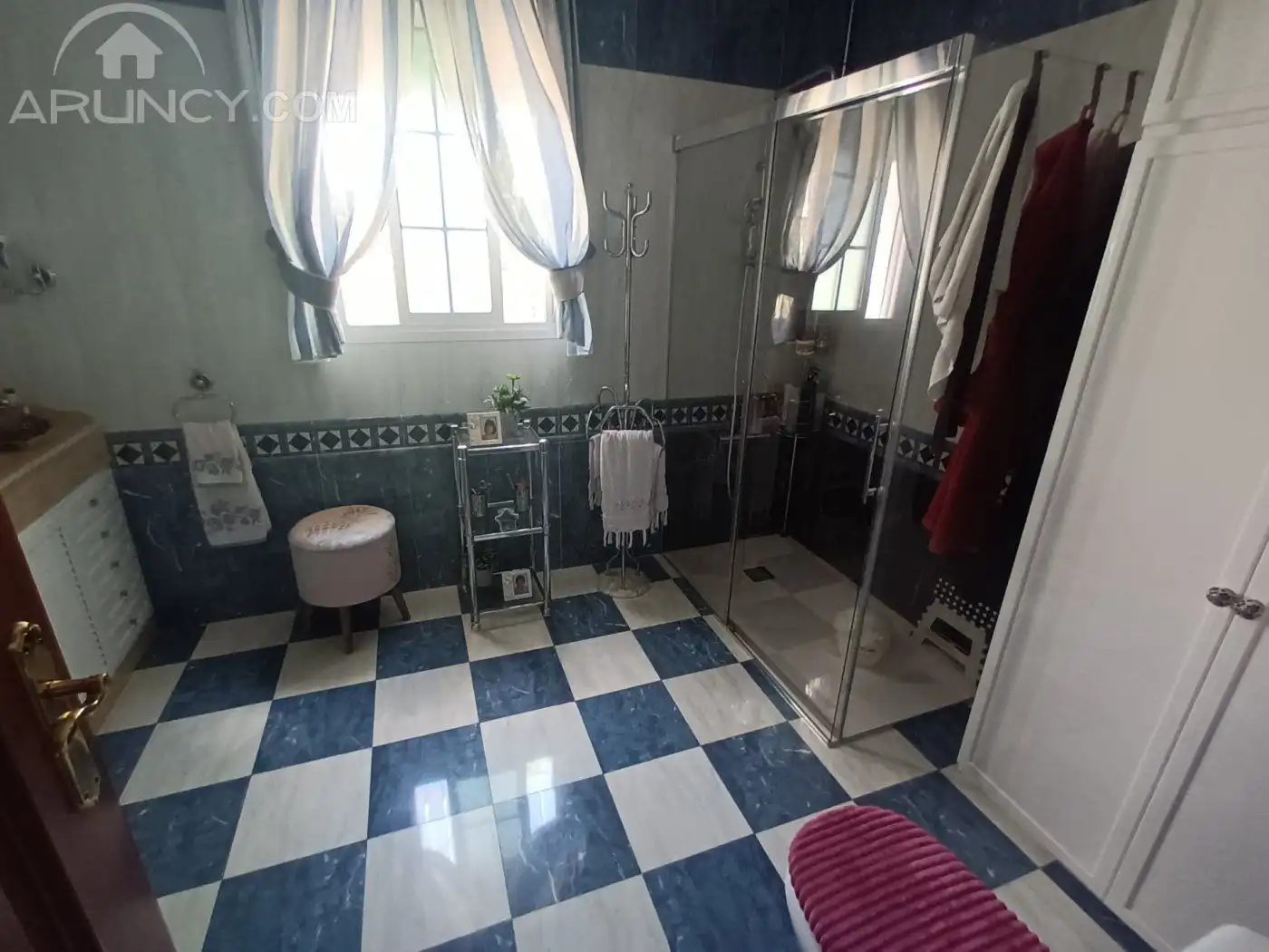 Bathroom of Houses for sale in Utrera  with Air Conditioner and Terrace