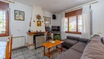 Sala d'estar de Casa o xalet en venda en El Vendrell amb Aire condicionat, Calefacció i Jardí privat