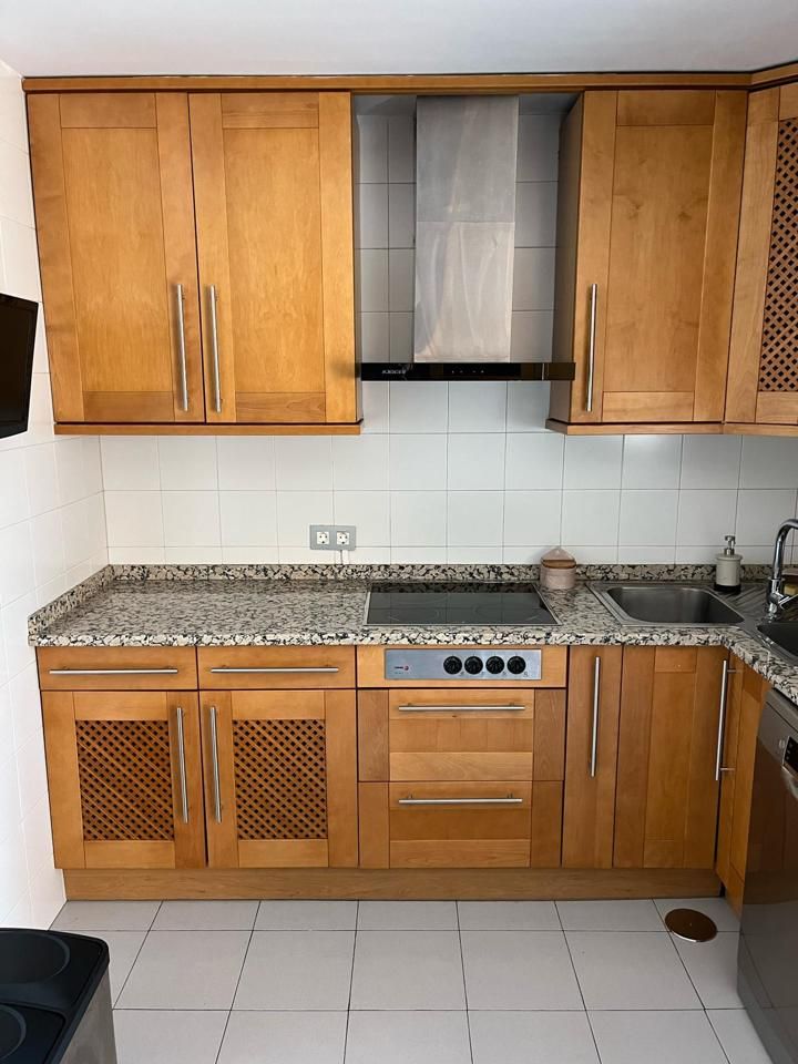 Cuina de Pis de lloguer en  Madrid Capital amb Aire condicionat, Calefacció i Terrassa