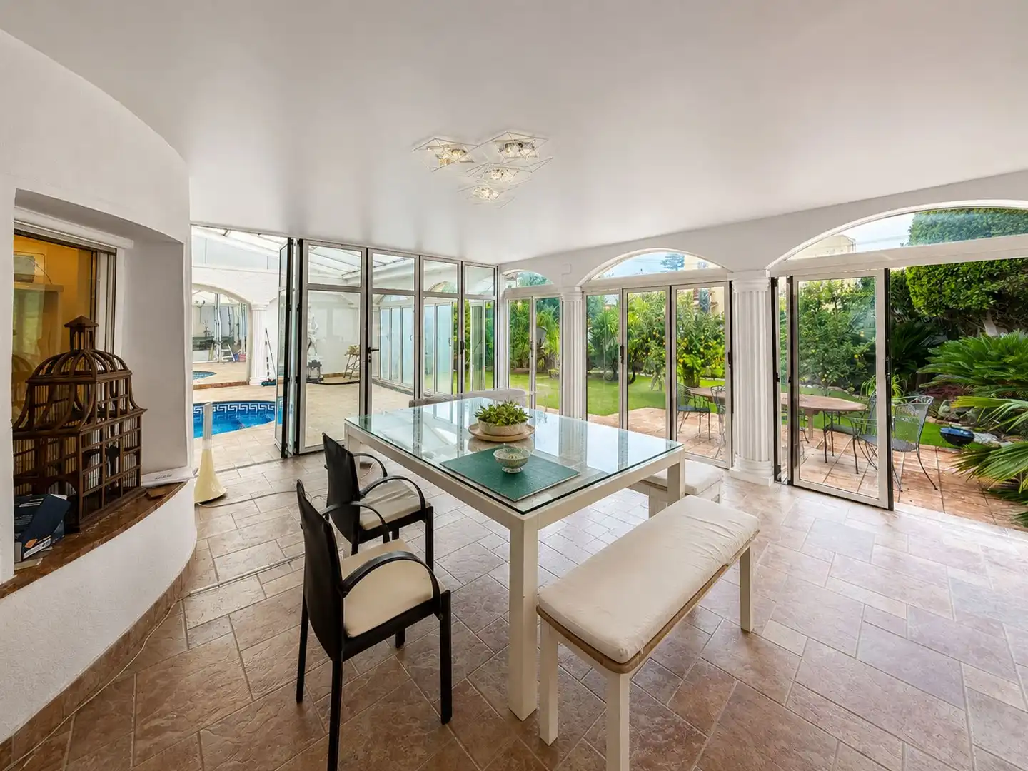 House with terrace for sale in Carrer Requesens 167, imagen 2