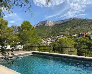 Vista exterior de Casa o xalet de lloguer en Dénia amb Aire condicionat, Terrassa i Piscina