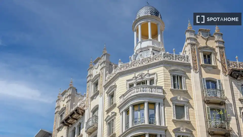 Piso con terraza en alquiler en Eixample, imagen 3
