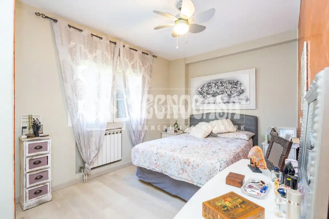 Bedroom of Flat for sale in Coslada  with Heating and Storage room
