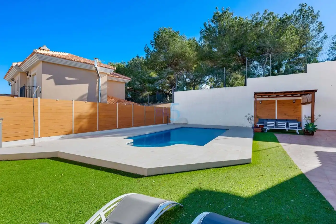 Piscina de Pis en venda en San Miguel de Salinas amb Aire condicionat, Calefacció i Terrassa