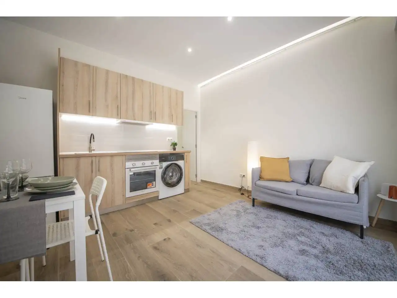 Sala d'estar de Pis en venda en Barcelona amb Aire condicionat, Moblat i Alarma