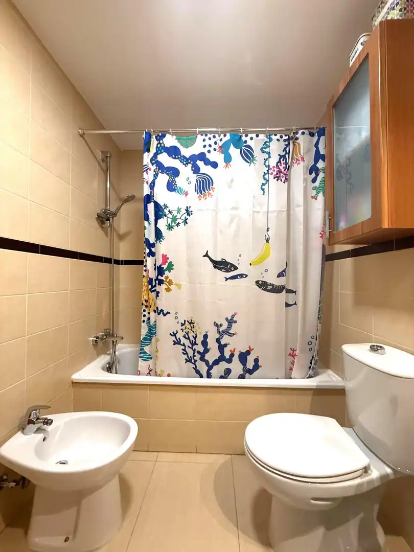 Baño de Piso en venta en Málaga con Aire acondicionado, Calefacción y Jardín privado