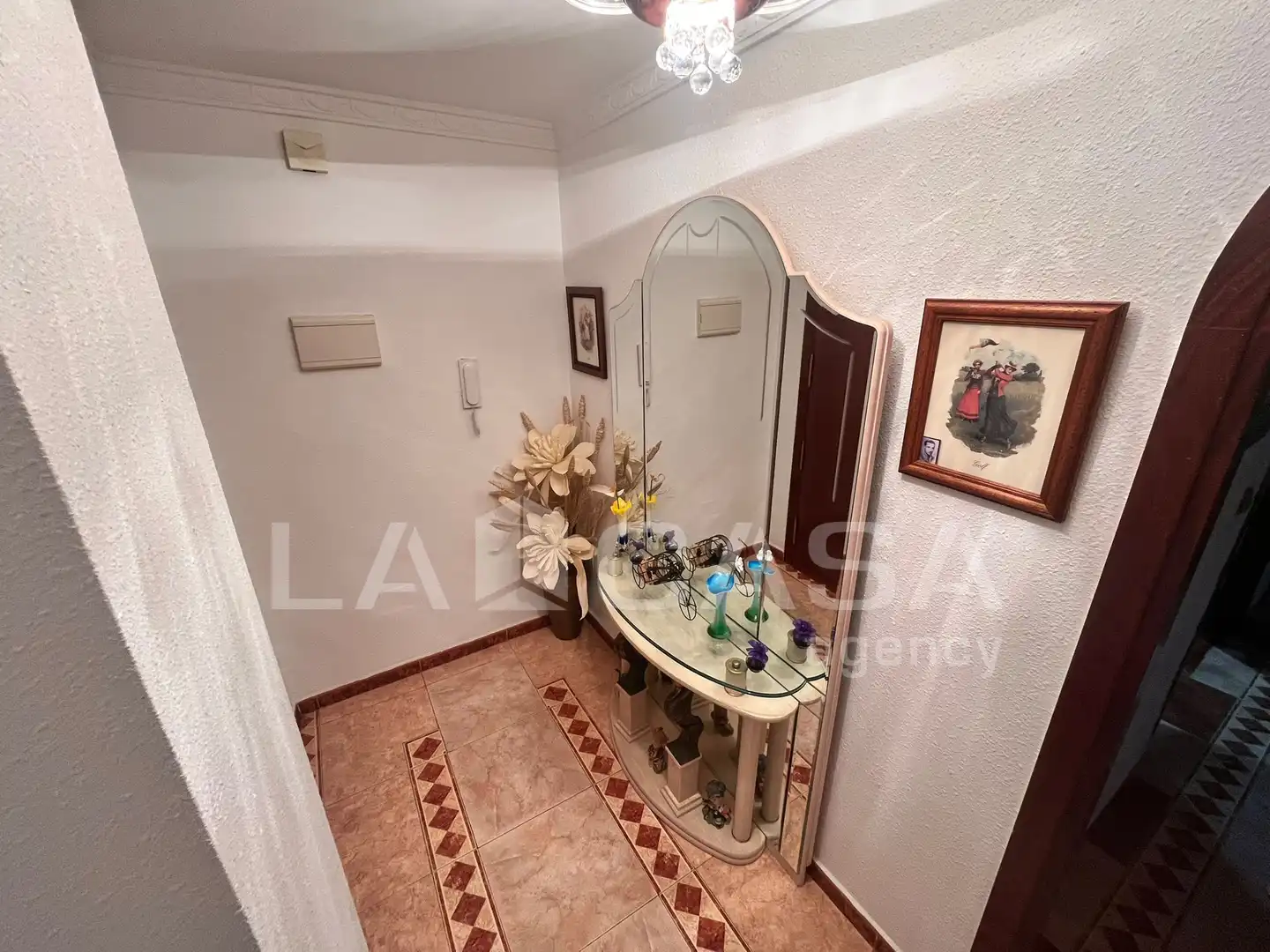 Flat for sale in Algeciras  with Balcony