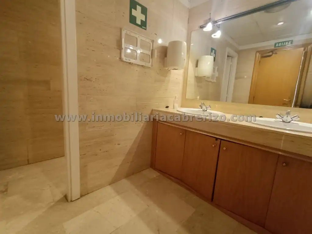 Business premises for sale in Calle Duques de Nájera, imagen 18