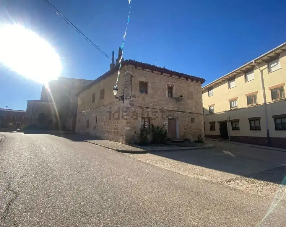 Vista exterior de Casa o chalet en venta en Palenzuela con Jardín privado, Amueblado y Alarma