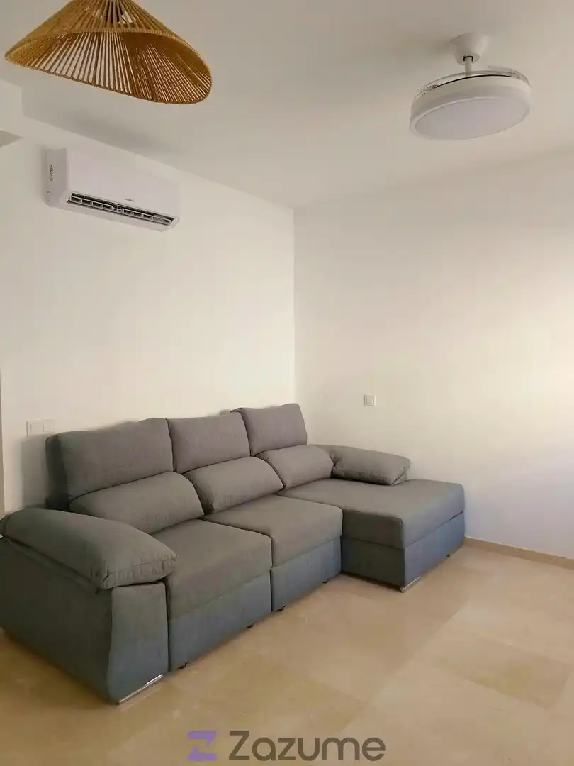 Appartement compact à louer à C. Heliche, imagen 3