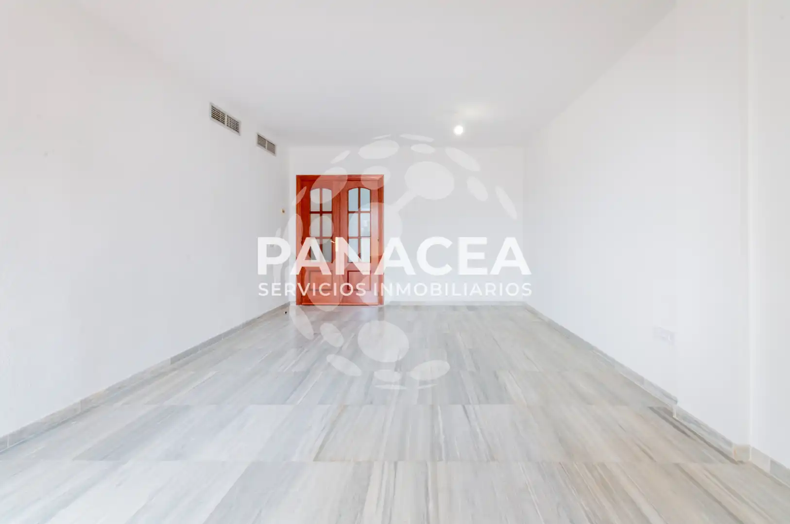 Flat for sale in Roquetas de Mar  with Balcony and Community pool
