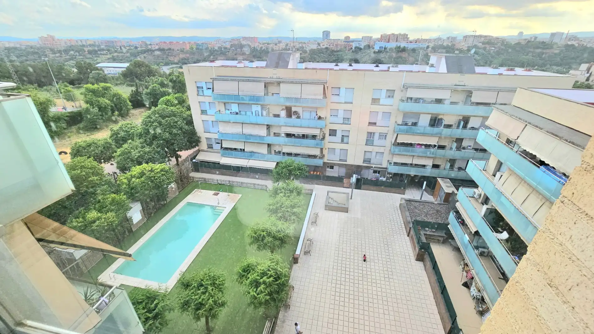 Piscina de Pis en venda en Sabadell amb Aire condicionat, Calefacció i Parquet