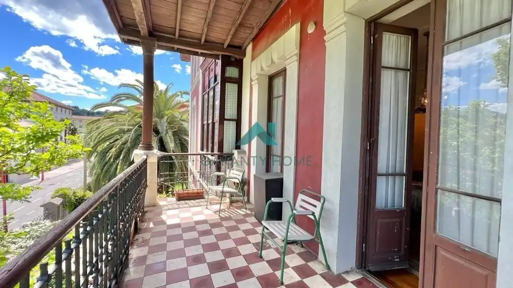 Außenansicht von Country house zum Verkauf in Ampuero mit Heizung, Privatgarten und Terrasse