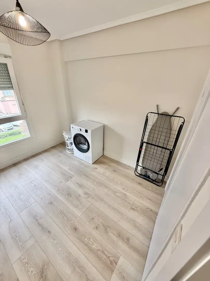Piso en venta en Barakaldo  con Balcón