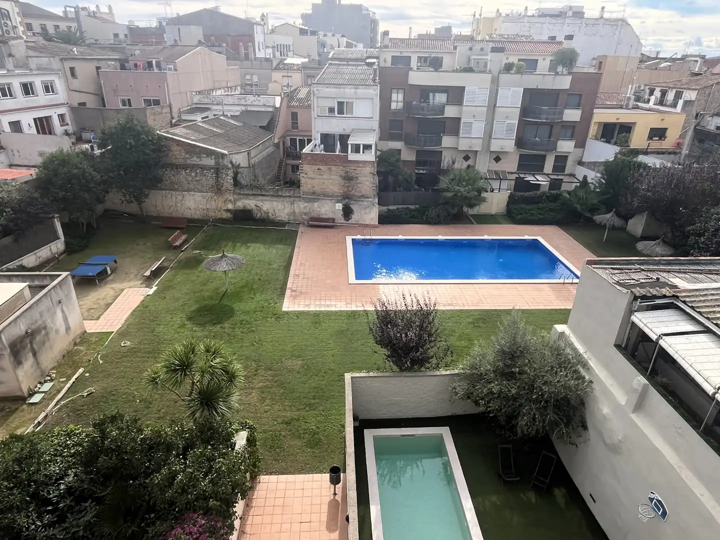 Piscina de Dúplex en venta en Vilafranca del Penedès con Aire acondicionado, Calefacción y Parquet