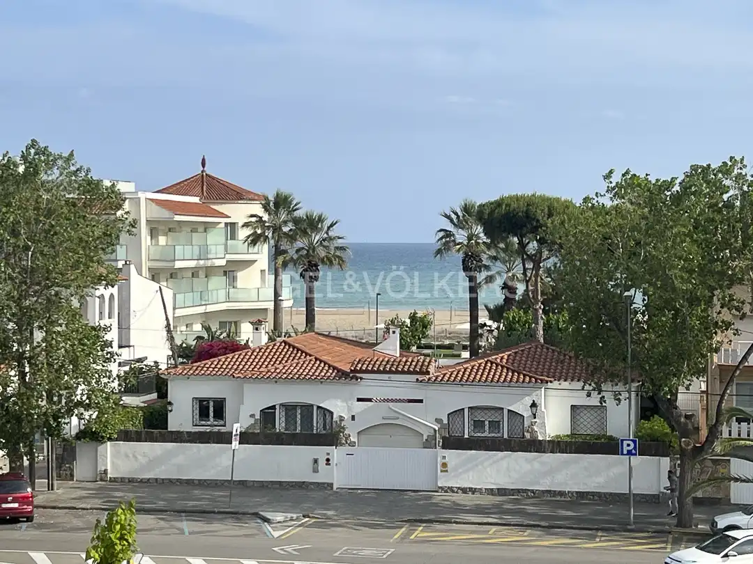 Vista exterior de Pis de lloguer en Castelldefels amb Aire condicionat, Calefacció i Parquet