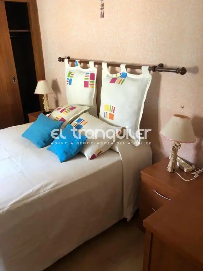 Bedroom of Flat for rent in Madrid  with Parquet flooring, Furnished and Washing machine