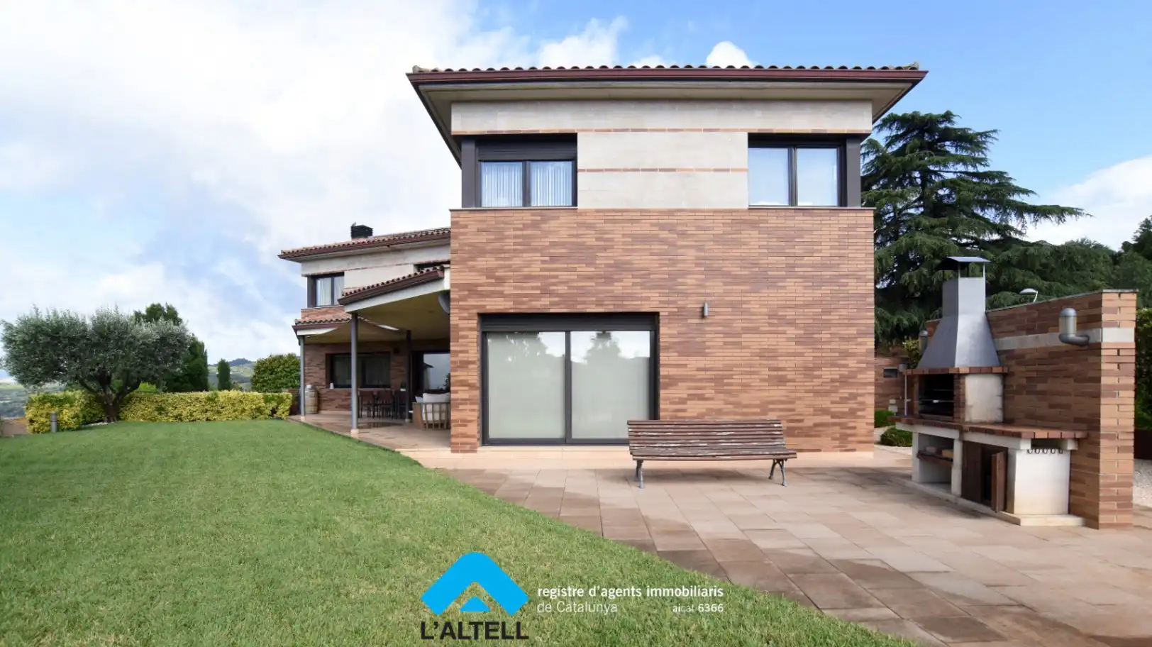 Vista exterior de Casa o chalet en venta en La Garriga con Aire acondicionado, Calefacción y Terraza