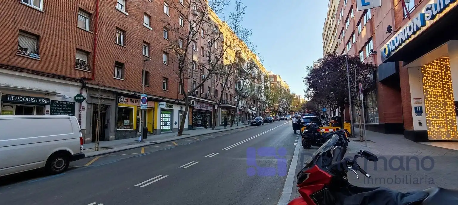 Exterior view of Flat for sale in Madrid  with Heating