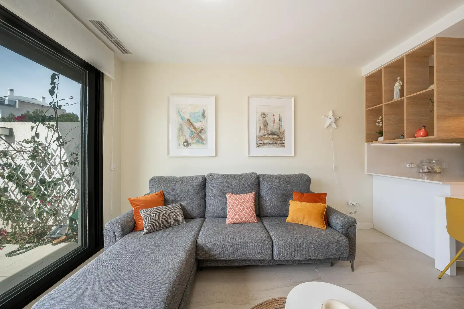 Sala d'estar de Dúplex en venda en Finestrat amb Aire condicionat, Calefacció i Jardí privat